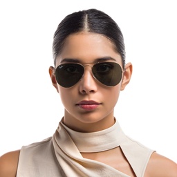 Ray-Ban Pilot Classic Sunglasses in Gold – Model Photo 2