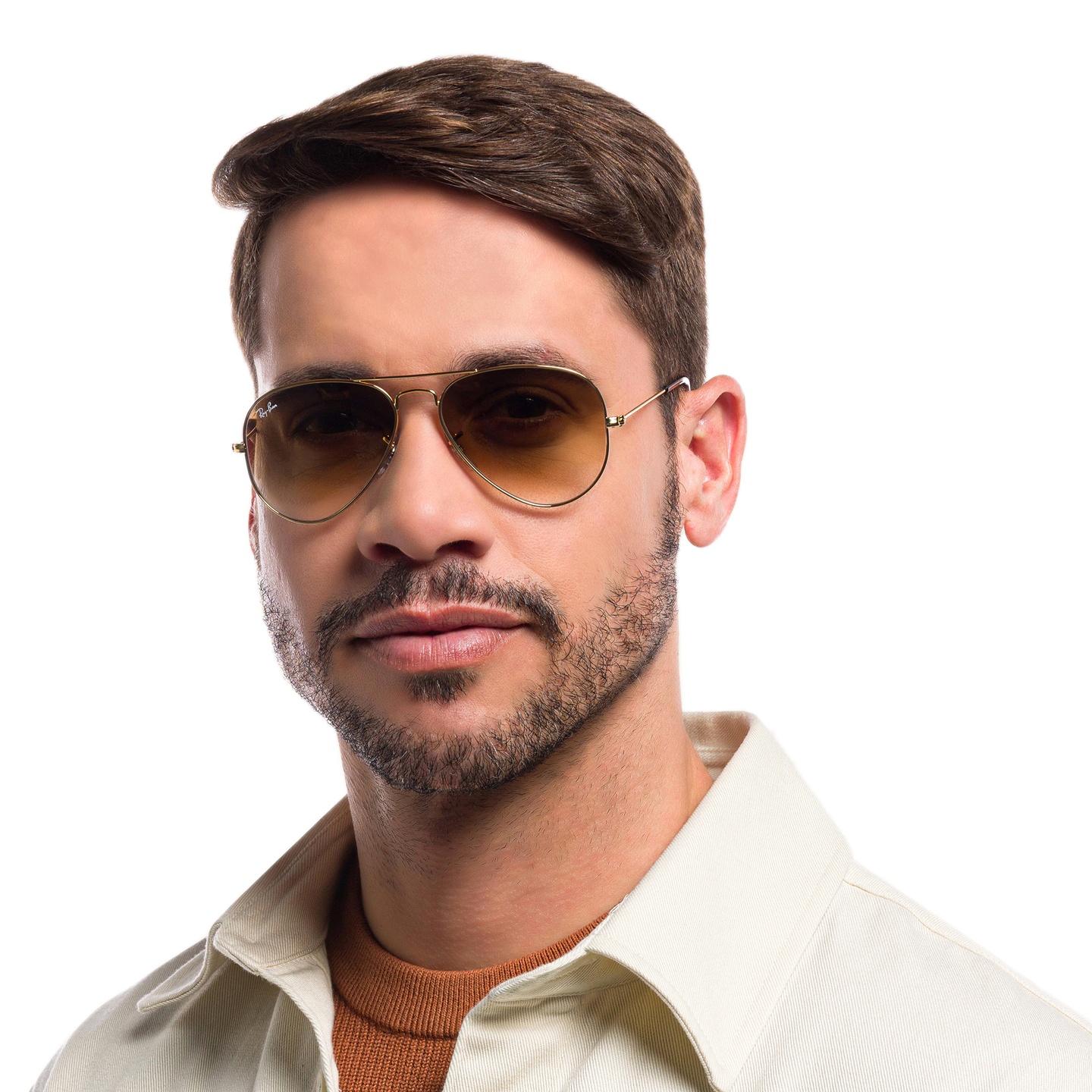 Ray-Ban Pilot Gradient Sunglasses in Gold – Model Photo 6
