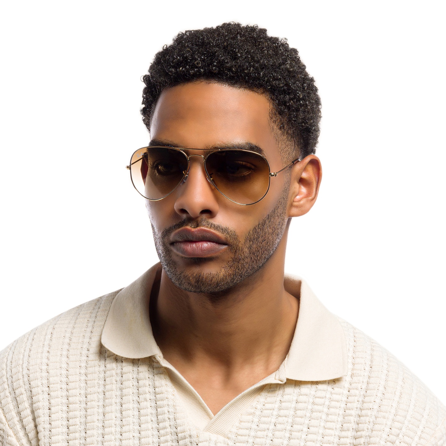 Ray-Ban Pilot Gradient Sunglasses in Gold – Model Photo 5