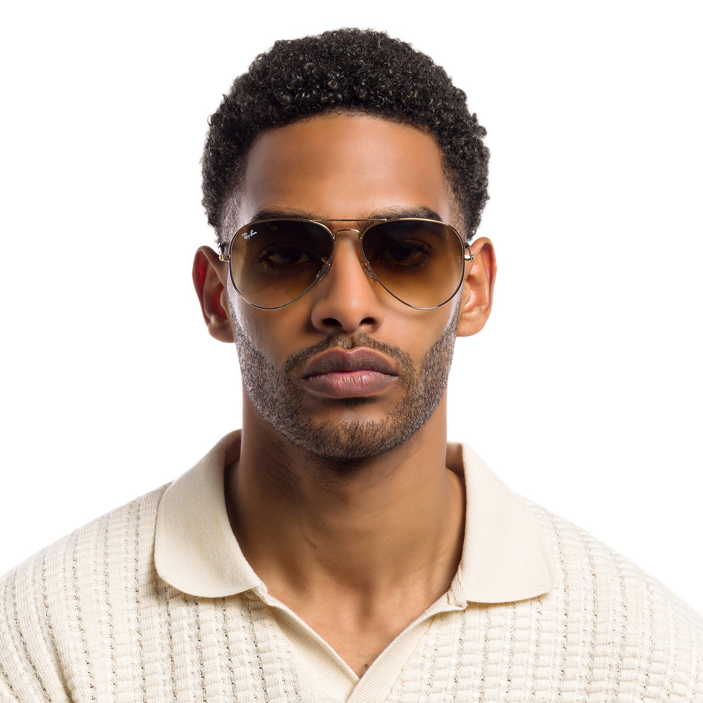 Ray-Ban Pilot Gradient Sunglasses in Gold – Model Photo 6