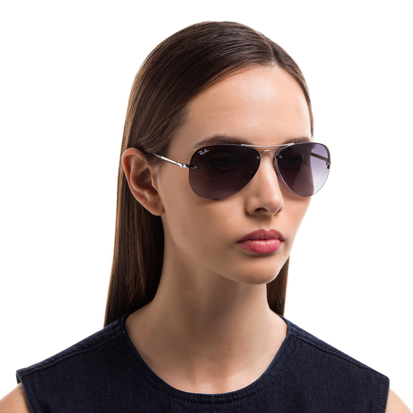 Ray-Ban Unisex Half in Silver – Model Photo 1