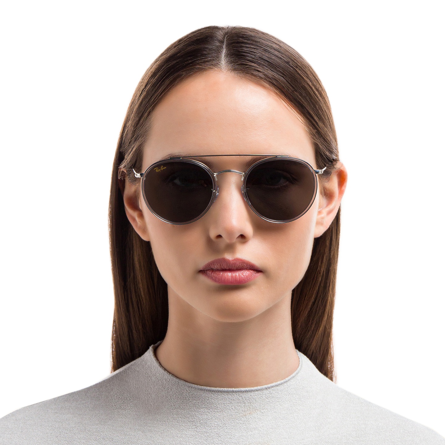 Ray-Ban Unisex Round Sunglasses in Silver – Model Photo 1