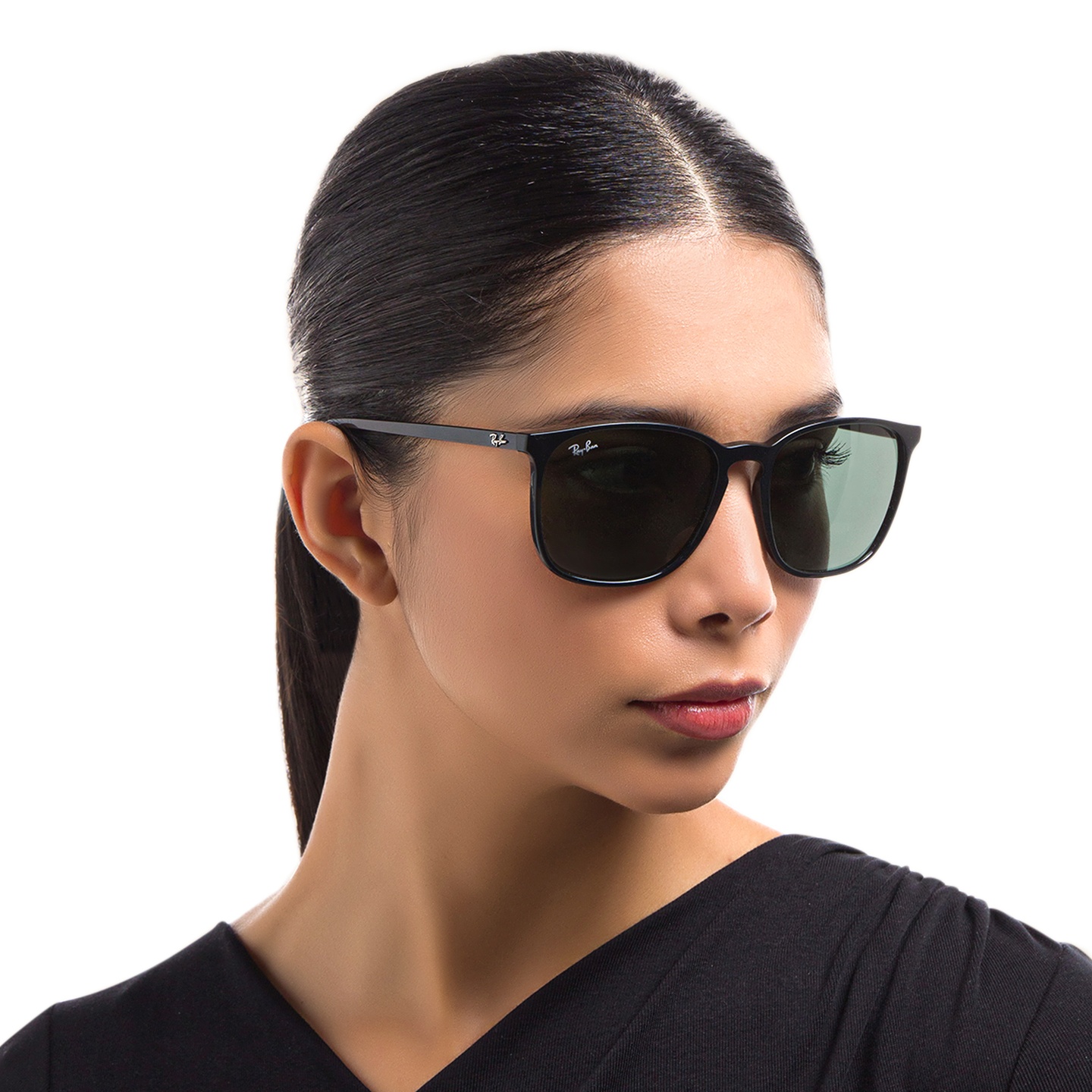 Ray-Ban Unisex Square Sunglasses in Black – Model Photo 4
