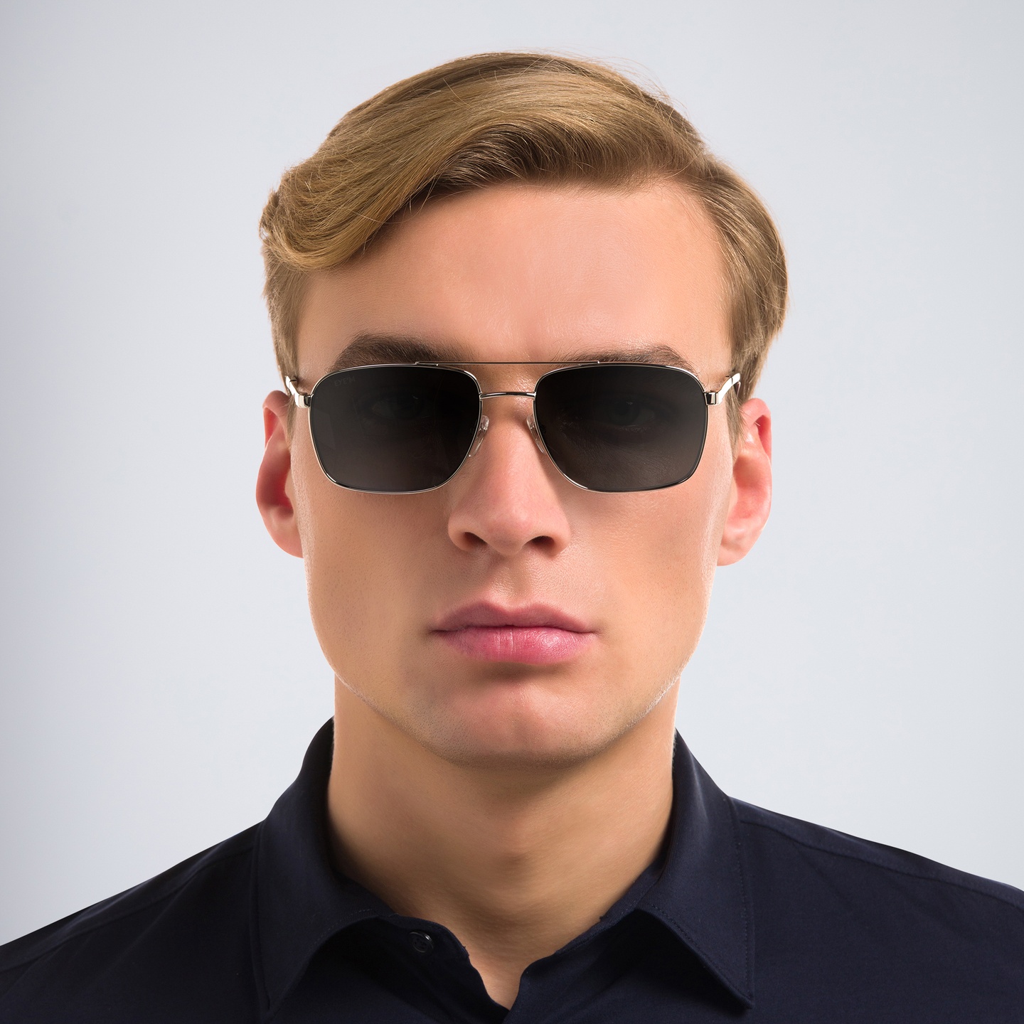 EYE'M Square Sunglasses in Silver – Model Photo 1