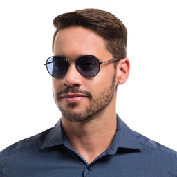 EYE'M Round Sunglasses in Silver – Model Photo 2