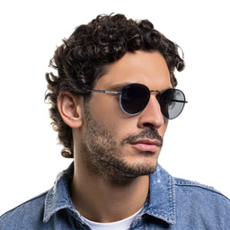 EYE'M Round Sunglasses in Gunmetal – Model Photo 5