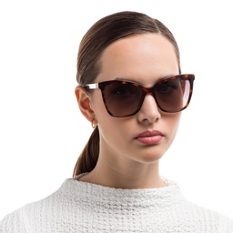 EYE'M Cat Eye Sunglasses in Havana – Model Photo 2
