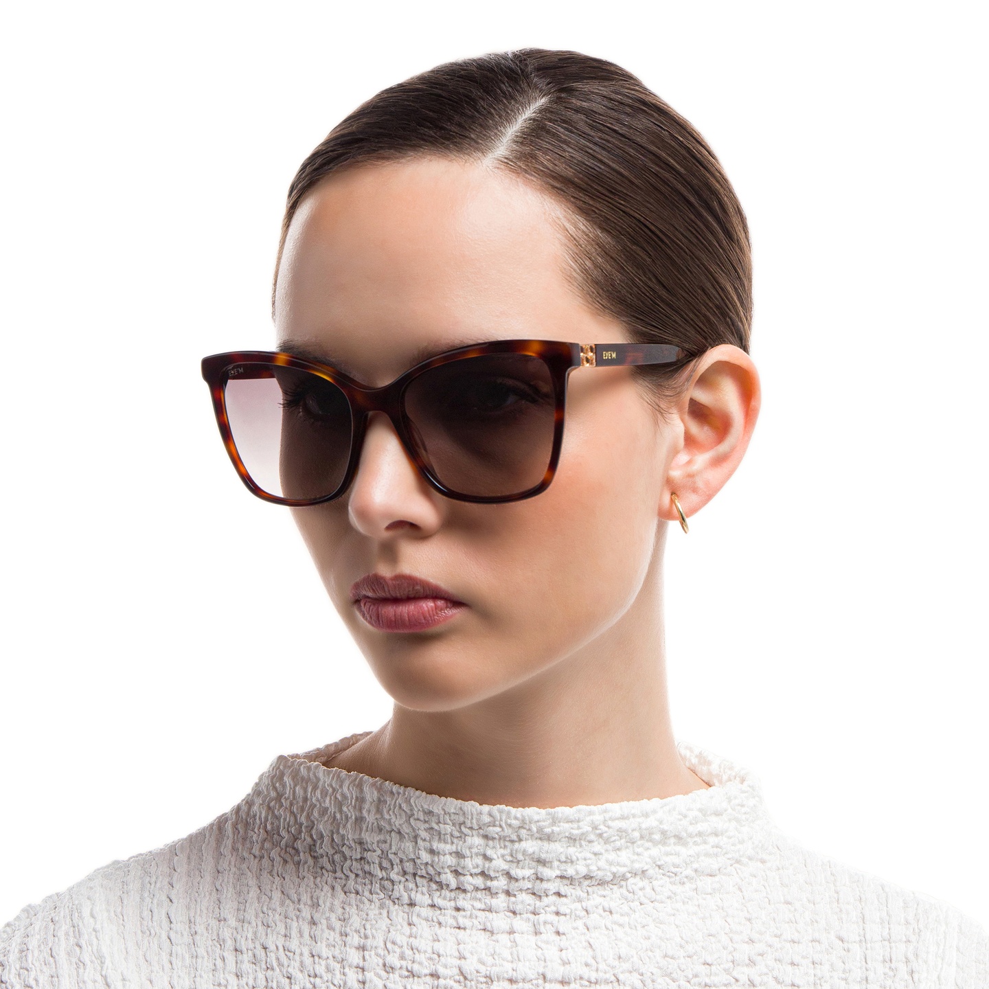 EYE'M Cat Eye Sunglasses in Havana – Model Photo 4