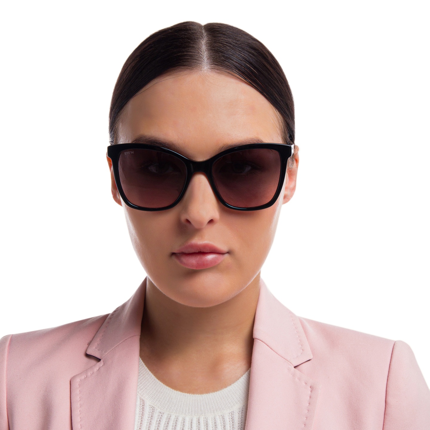 EYE'M Cat Eye Sunglasses in Black – Model Photo 4