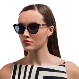 EYE'M Cat Eye Sunglasses in Black – Model Photo 5