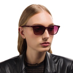 EYE'M Square Sunglasses in Red – Model Photo 5