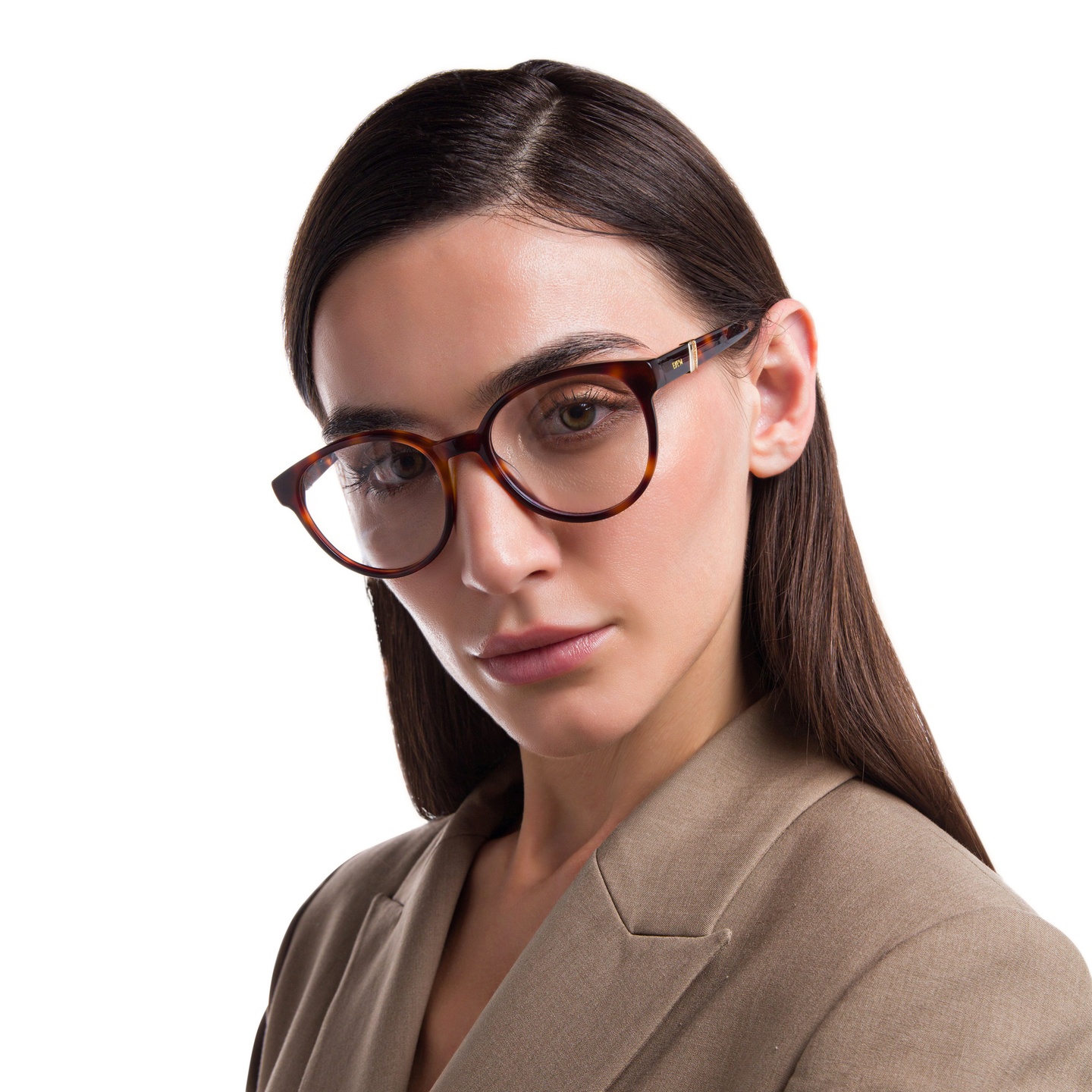 EYE'M Round Eyeglasses in Havana – Model Photo 5