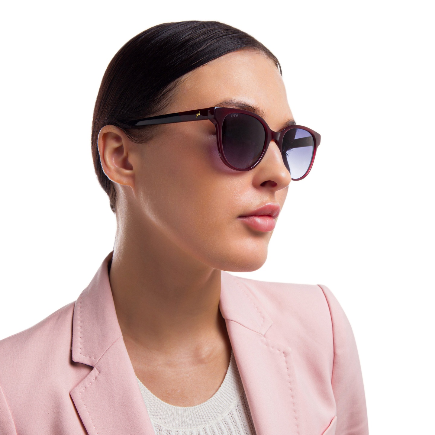 EYE'M Square Sunglasses in Red – Model Photo 6