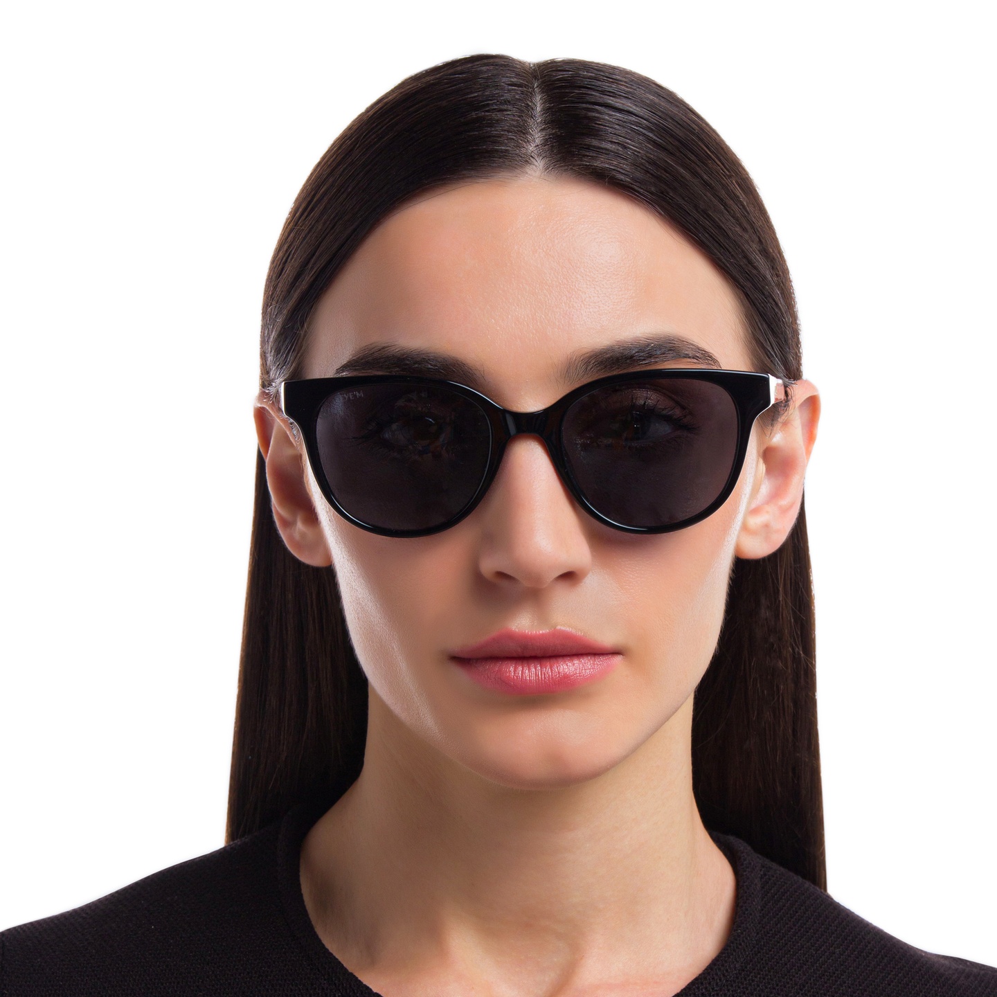 EYE'M Square Sunglasses in Black – Model Photo 4
