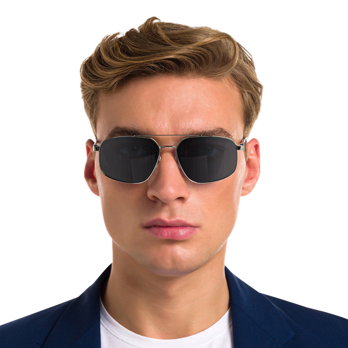 EYE'M Aviator Sunglasses in Silver – Model Photo 4