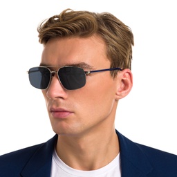 EYE'M Aviator Sunglasses in Silver – Model Photo 6