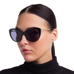 EYE'M Cat Eye Sunglasses in Black – Model Photo 6