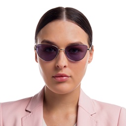 EYE'M Cat Eye Sunglasses in Gold – Model Photo 5