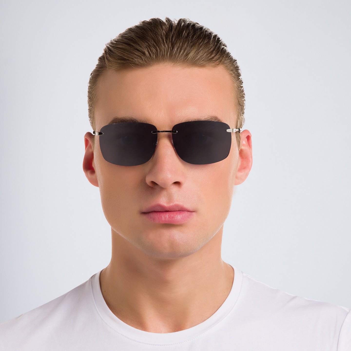 Shop EYE'M Rimless Rectangle Sunglasses in Silver online.