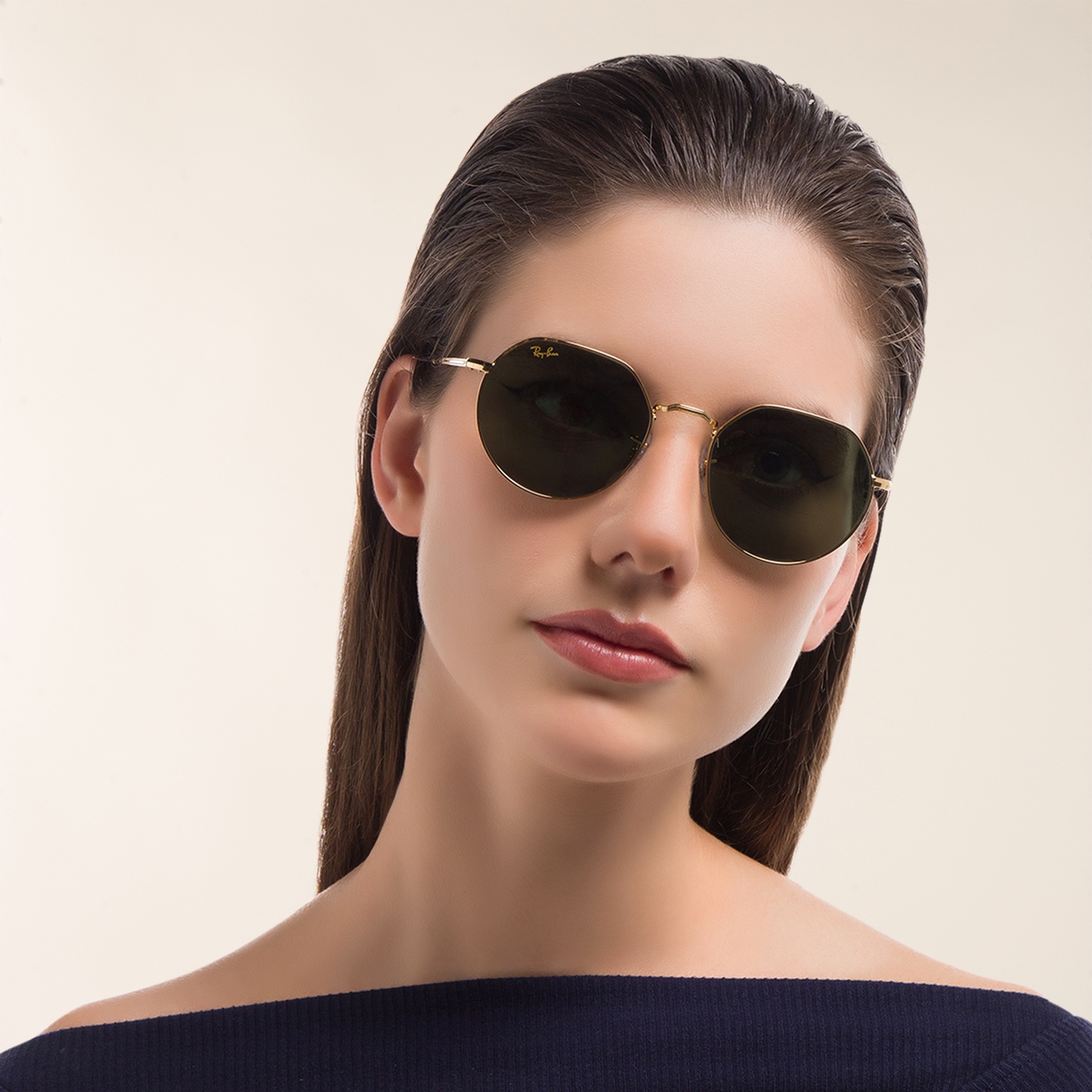 Ray-Ban Jack Unisex Irregular Sunglasses in Gold – Model Photo 1