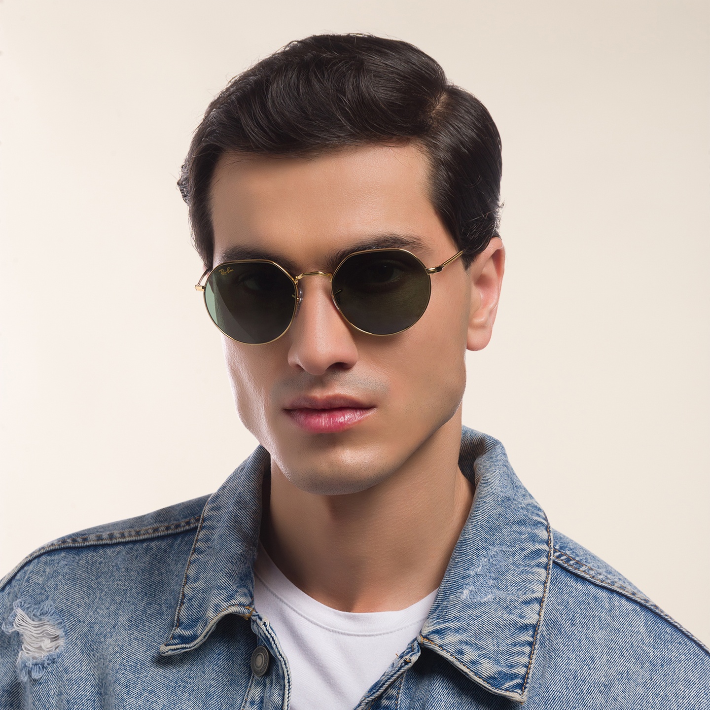 Ray-Ban Jack Unisex Irregular Sunglasses in Gold – Model Photo 6