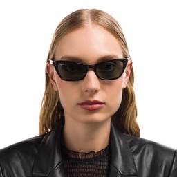 Ray-Ban Lady Burbank Cat-Eye Sunglasses in Black – Model Photo 2