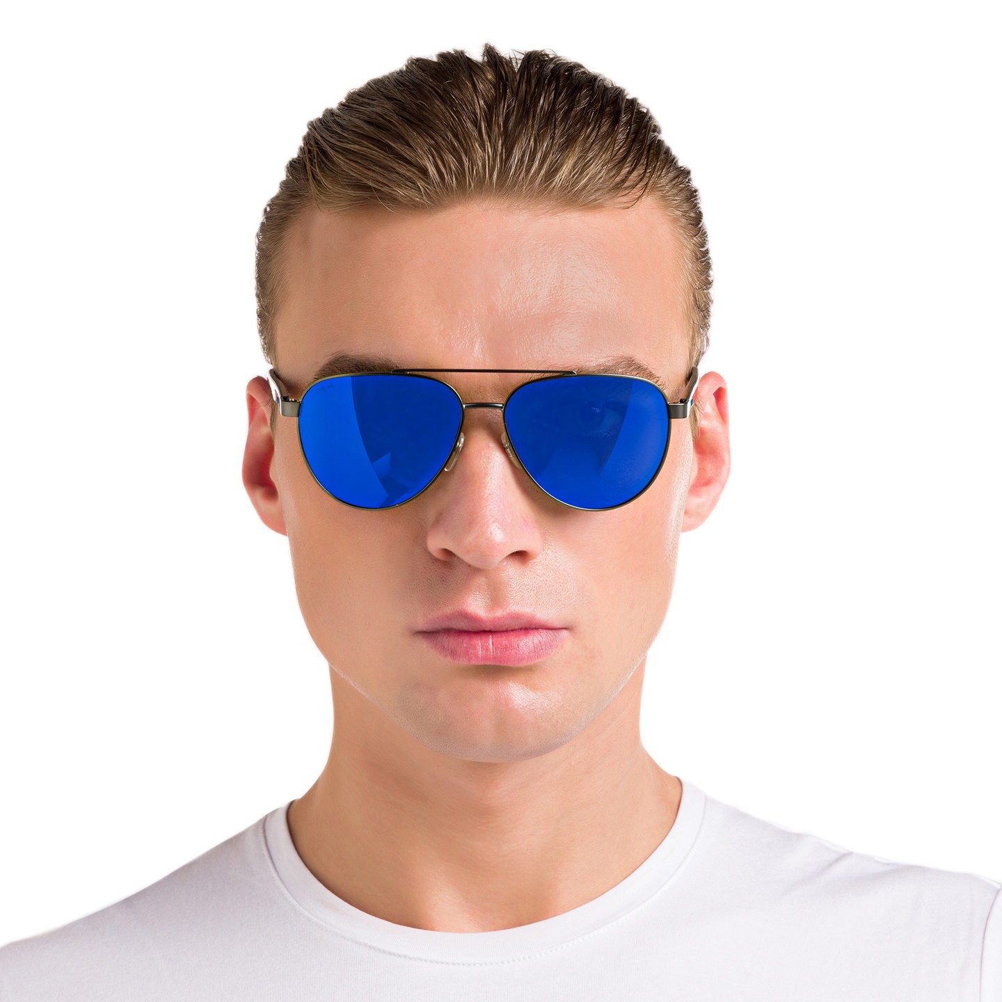 EYE'M Aviator Sunglasses in Grey – Model Photo 4