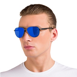 EYE'M Aviator Sunglasses in Grey – Model Photo 6