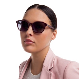 EYE'M Round Sunglasses in Red – Model Photo 6