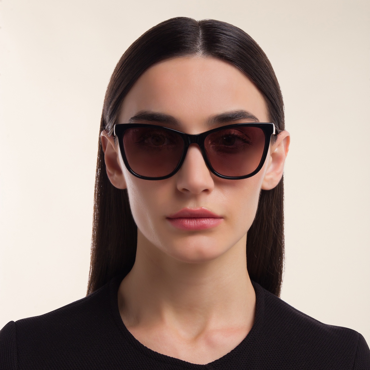 Shop EYE'M Square Sunglasses in Black online.
