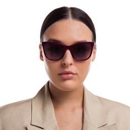 Shop EYE'M Square Sunglasses in Red online.