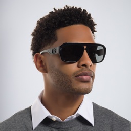 Dolce & Gabbana Pilot Sunglasses in Black – Model Photo 5