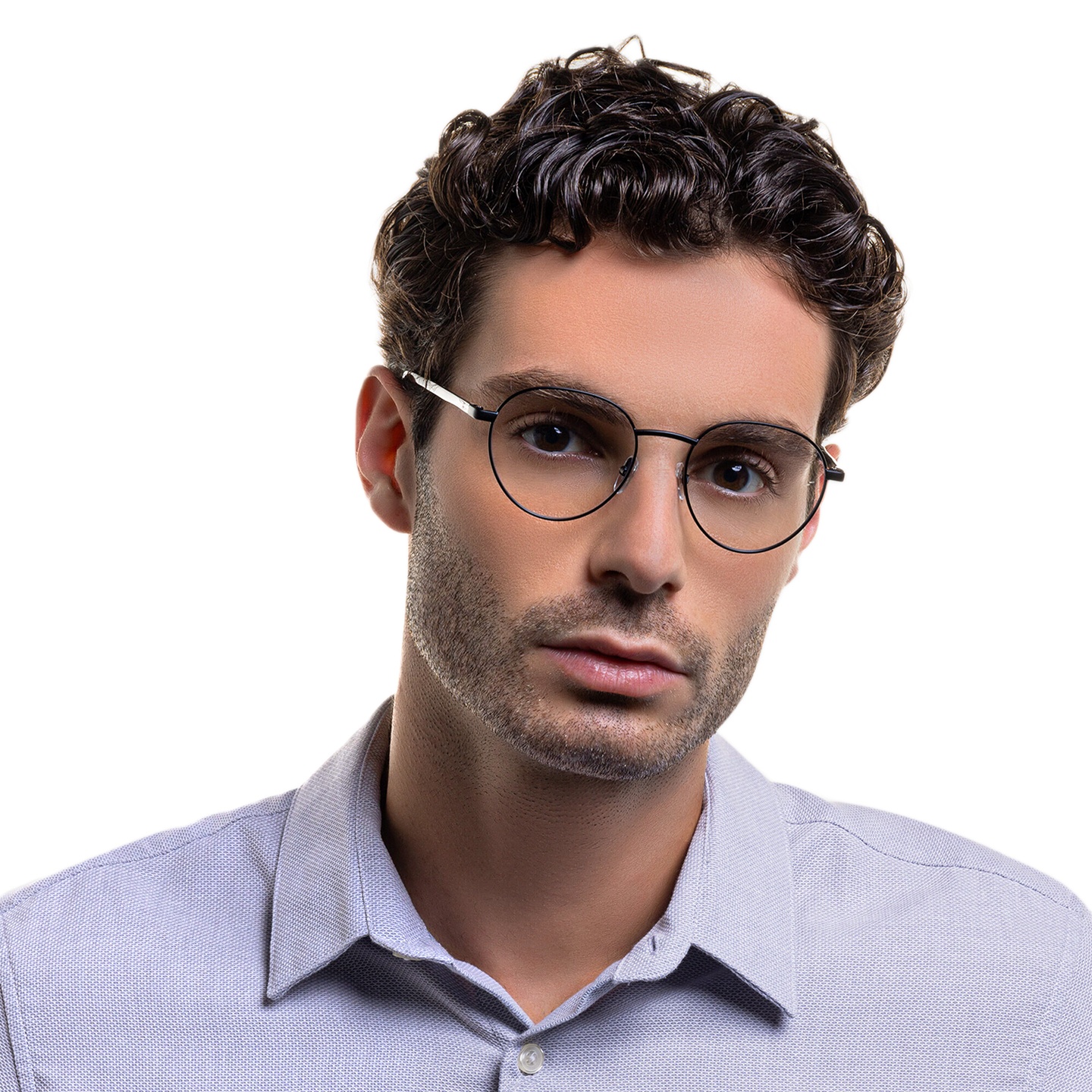 EYE'M Round Eyeglasses in Black – Model Photo 5