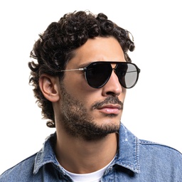 EYE'M Aviator Sunglasses in Black & Silver – Model Photo 6