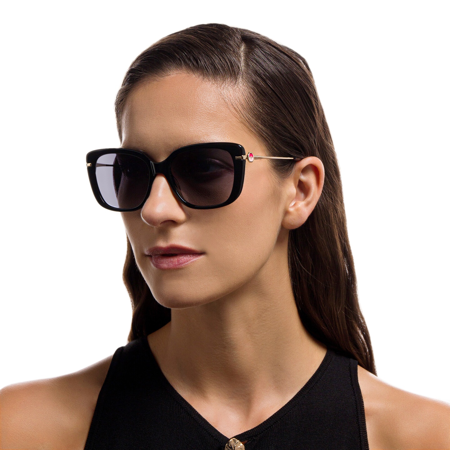 EYE'M Square Sunglasses in Black – Model Photo 5