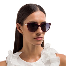 EYE'M Cat-Eye Sunglasses in Red – Model Photo 6