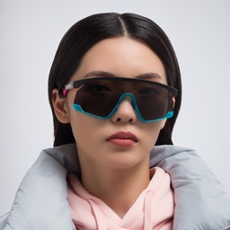 Oakley Unisex Half-Rim Mask Sunglasses in Black – Model Photo 2