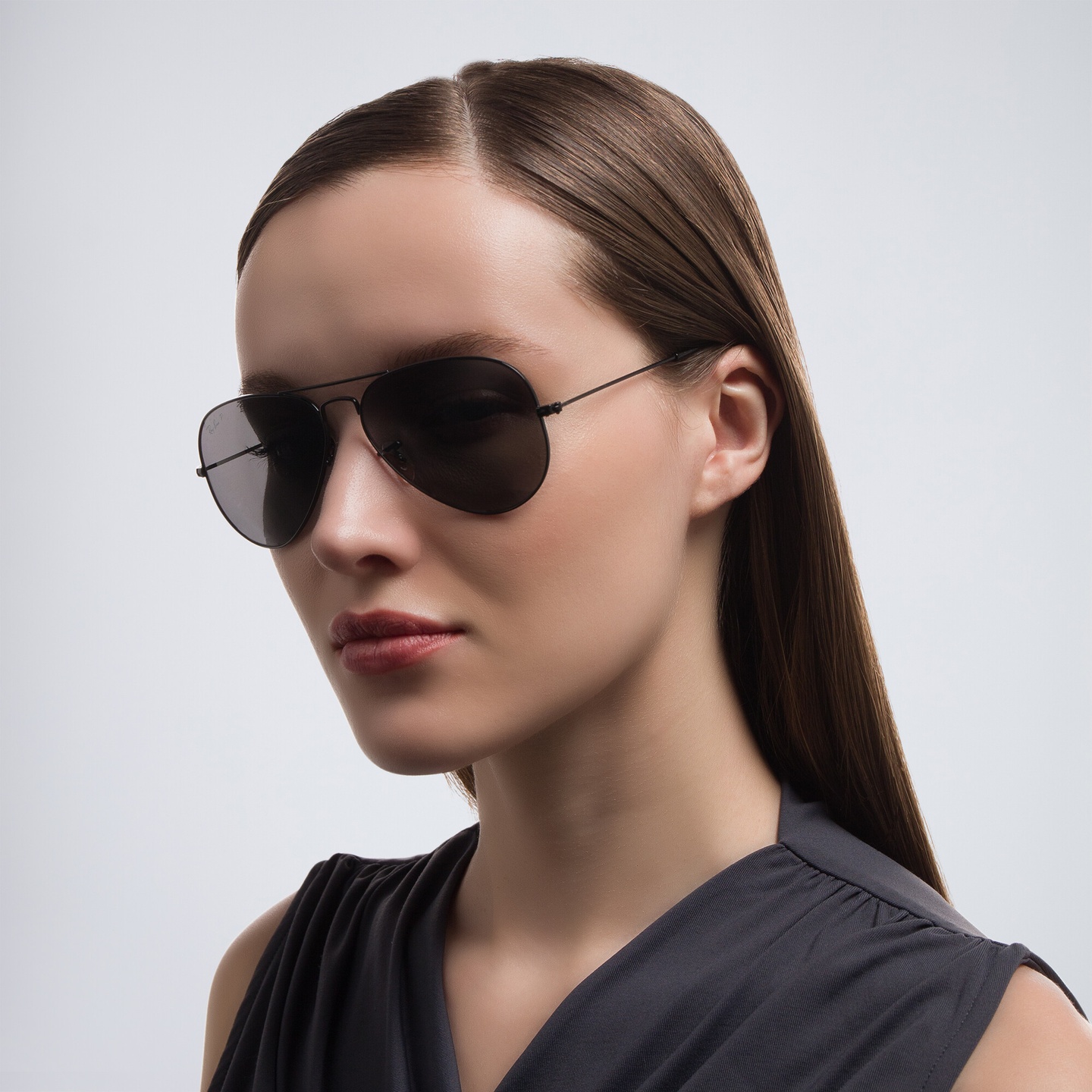 Ray-Ban Unisex Pilot Sunglasses in Metal in Black – Model Photo 4