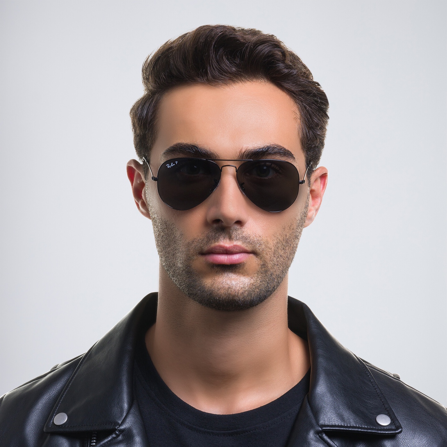 Ray-Ban Unisex Pilot Sunglasses in Metal in Black – Model Photo 5