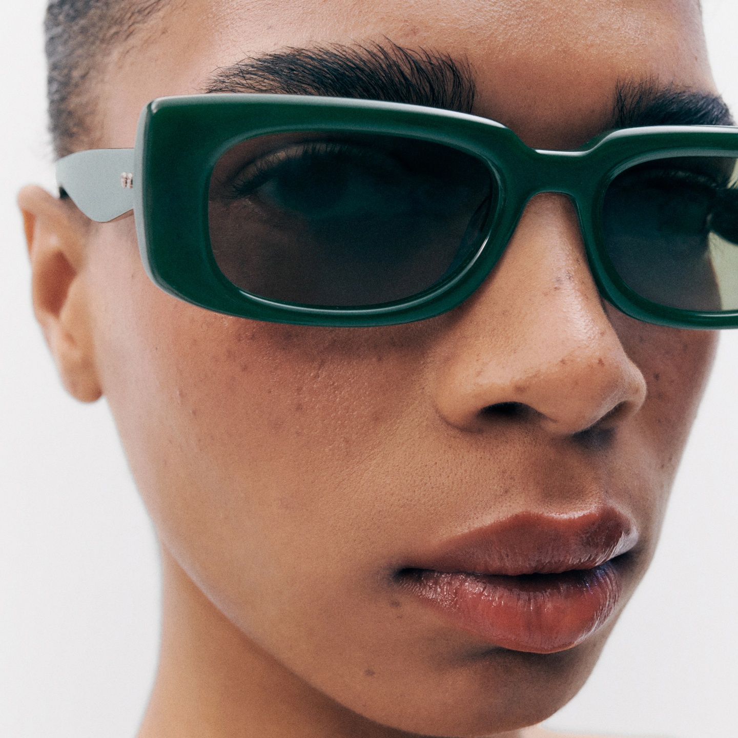 Shop GIGI STUDIOS Thrive 017 Rectangle Sunglasses in Green online.